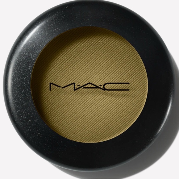 MAC Mo’ Money’ Mo’ Problems Eyeshadow-NEW IN BOX- Discontinued-Last one - Picture 1 of 9